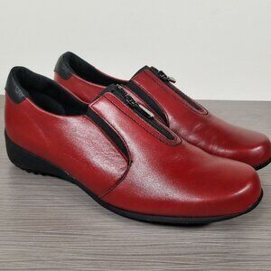 Munro Berkley Front-Zip Sneaker, Red Leather, Women’s Size 8 W